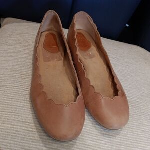Born  Tan Brown Ballerina Flat 7.5 M Leather  In Very Good Condition